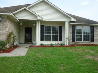 405 Clairemore Ct, Hinesville, GA 31313