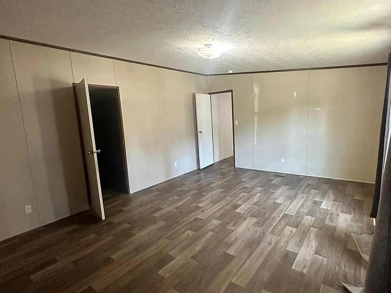 124 Pine Song — Photo 6