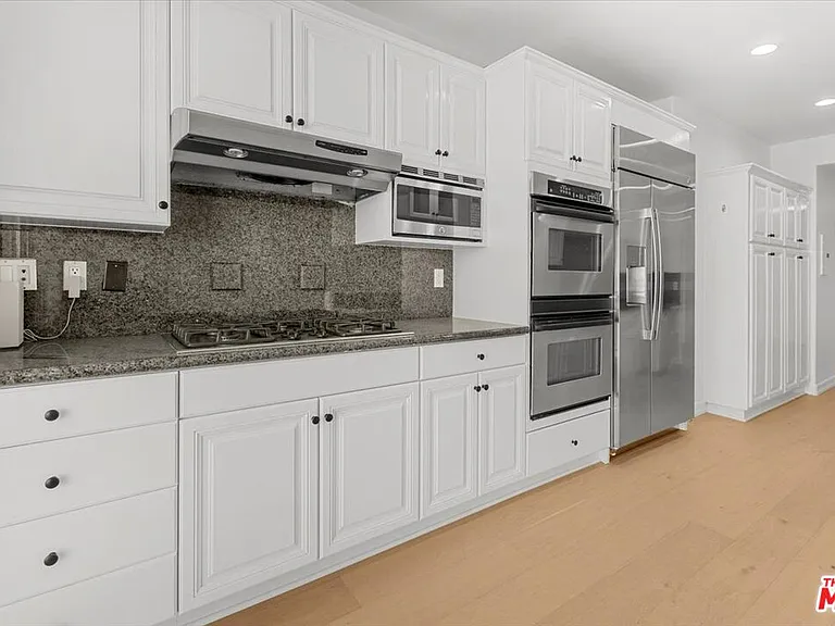 1450 S Beverly Dr #404 — Photo 3