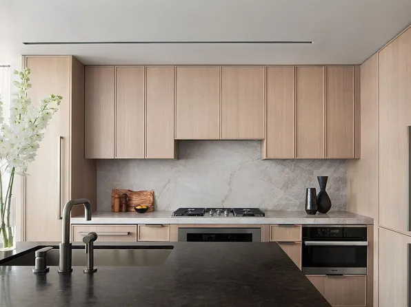 543 W 122nd St #11H, New York, NY 10027