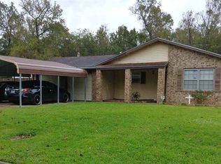 8520 Homer Dr, Beaumont, TX 77708