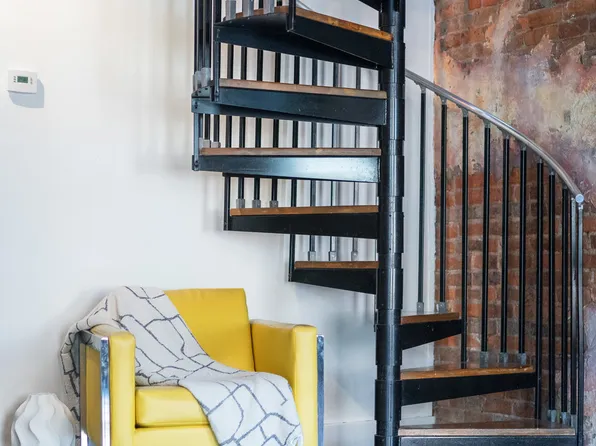 463 West 47th Street image 14 of 27