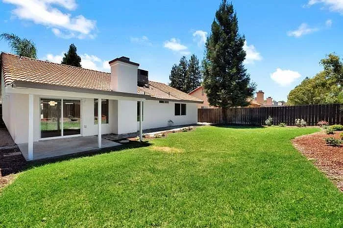 2775 Chianti Ave — Photo 2