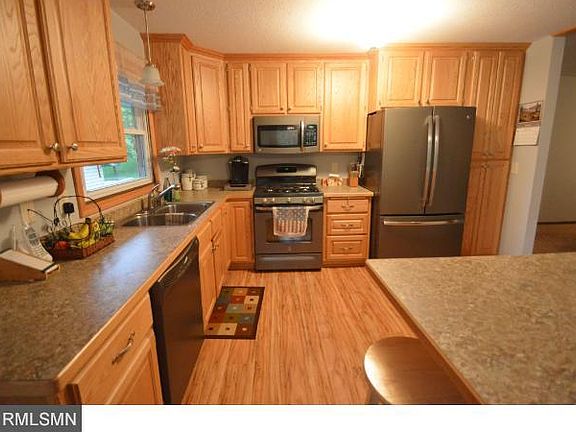 4th image of 9755 Juniper Ct N