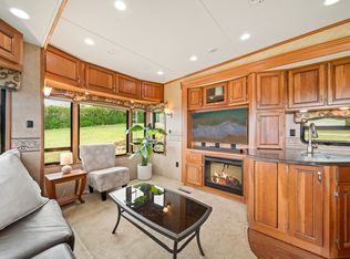 29 Holopuni Rd UNIT B, Kula, HI 96790