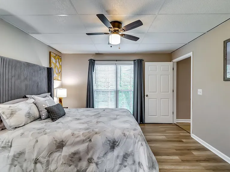 Mallard Lake Pl — Photo 28