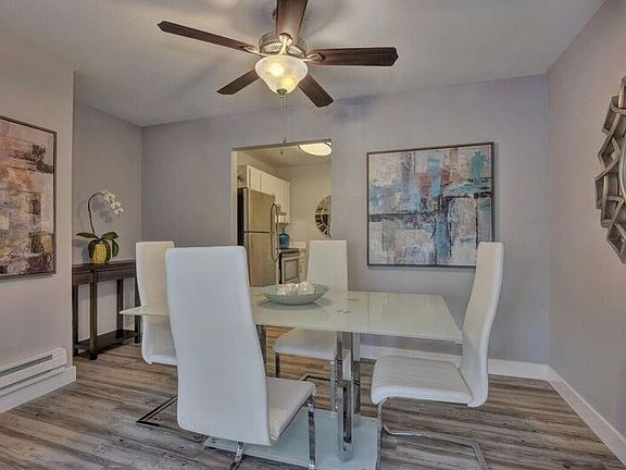 5th image of 910 Clinton St APT 301