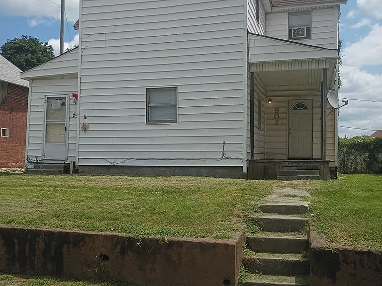 502 & 502 1/2 S Mound St - Right Next to Downtown Muncie — Photo 17