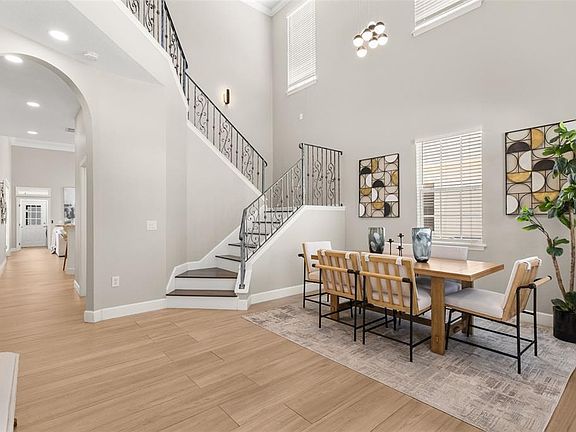 5th image of 3309 Helen Ave