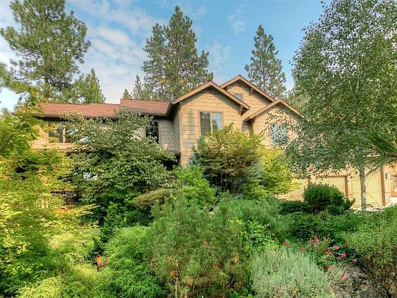 2nd image of 110 Creekside Ct
