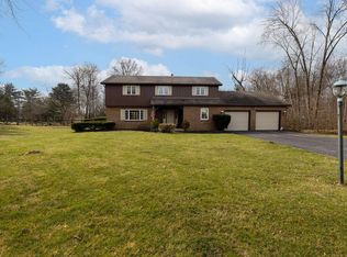 8915 Charington Ct, Pickerington, OH 43147