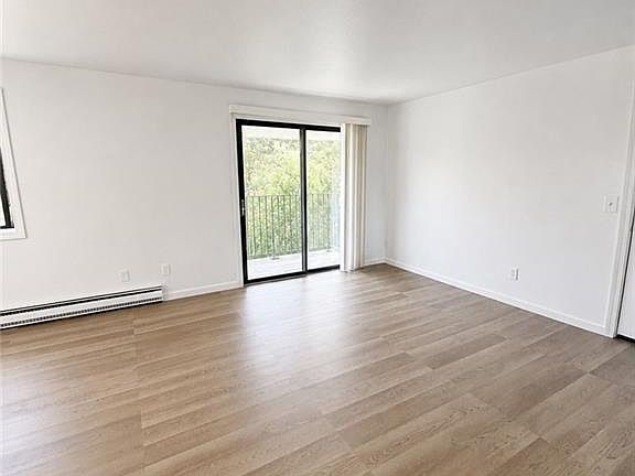 4th image of 117 John St APT 5