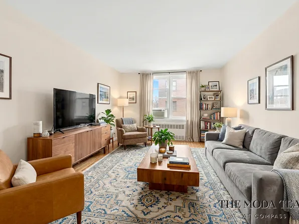 3210 Arlington Avenue image 1 of 23