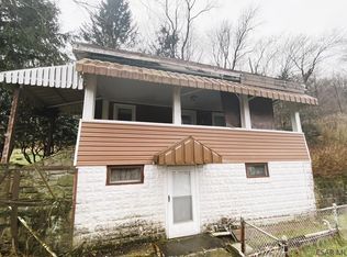 415 Yeoman St, Johnstown, PA 15906