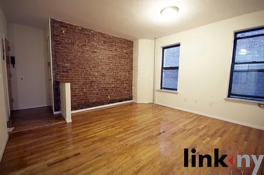 Rented by Link NY Realty