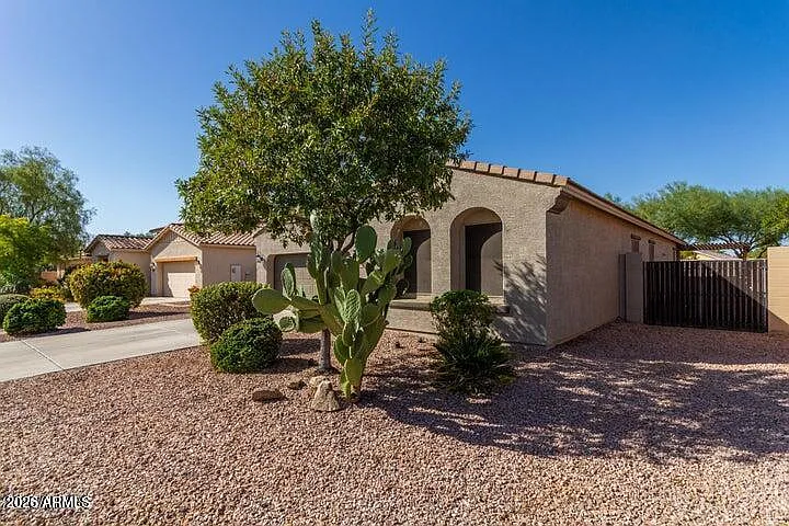 2466 E Katrina Trl — Photo 4