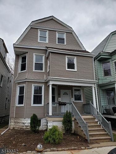 1st image of 105 Summit St Floor 2
