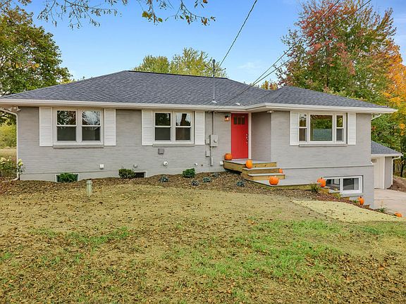 3rd image of 8076 Leonard St