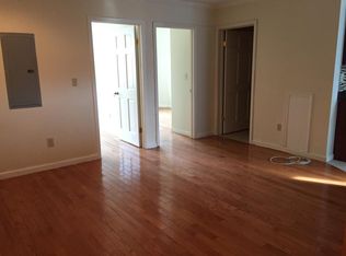 1013 Green St APT 2B, Philadelphia, PA 19123