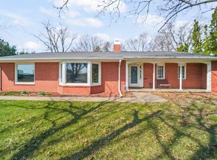 120 Kenway Rd, Waterloo, IA 50701