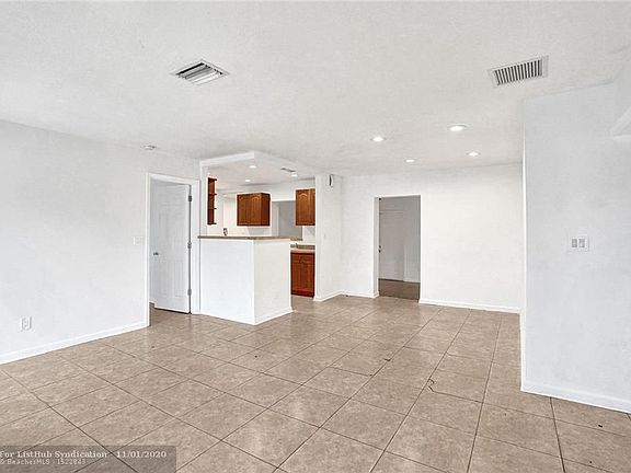 4th image of 836 NE 52nd St