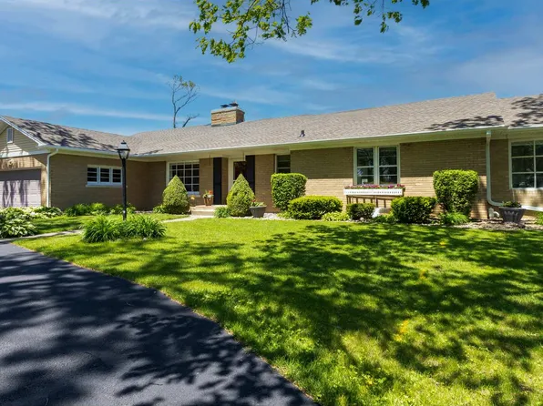 6 Marquette Ln, Kankakee, IL 60901