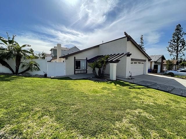 1st image of 2147 Elderway Dr