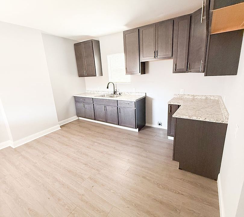 1st image of 4043 Schiller Pl