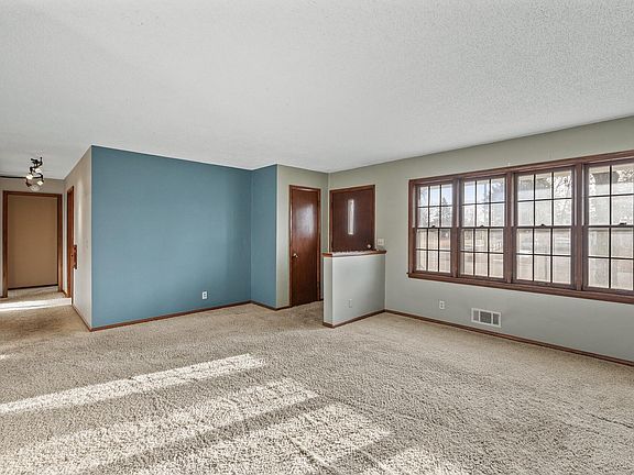 5th image of 5501 Orchard Ave N