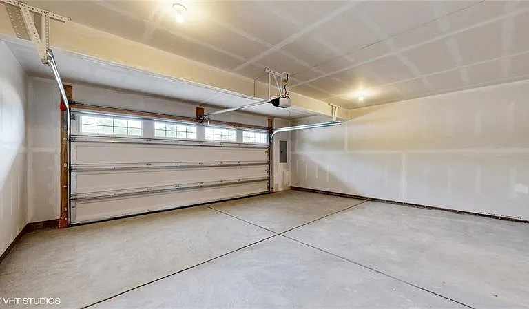 4908 Spruce Rd — Photo 38