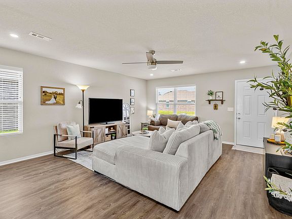 5th image of 8516 Eastwood Creek Dr