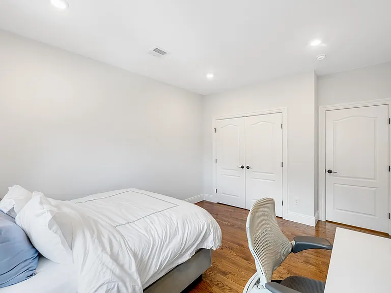 34 Lafayette Ave — Photo 29