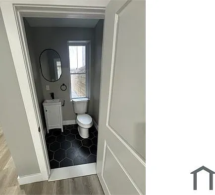 2943 Wharton St — Photo 4