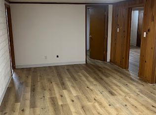 803 E 6th St #2, Hastings, NE 68901