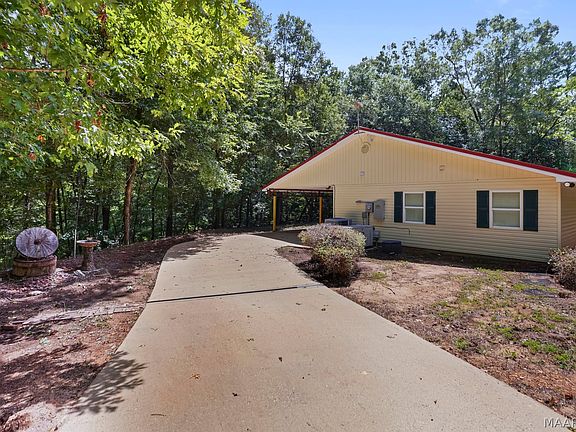 3rd image of 222 High Country Rd