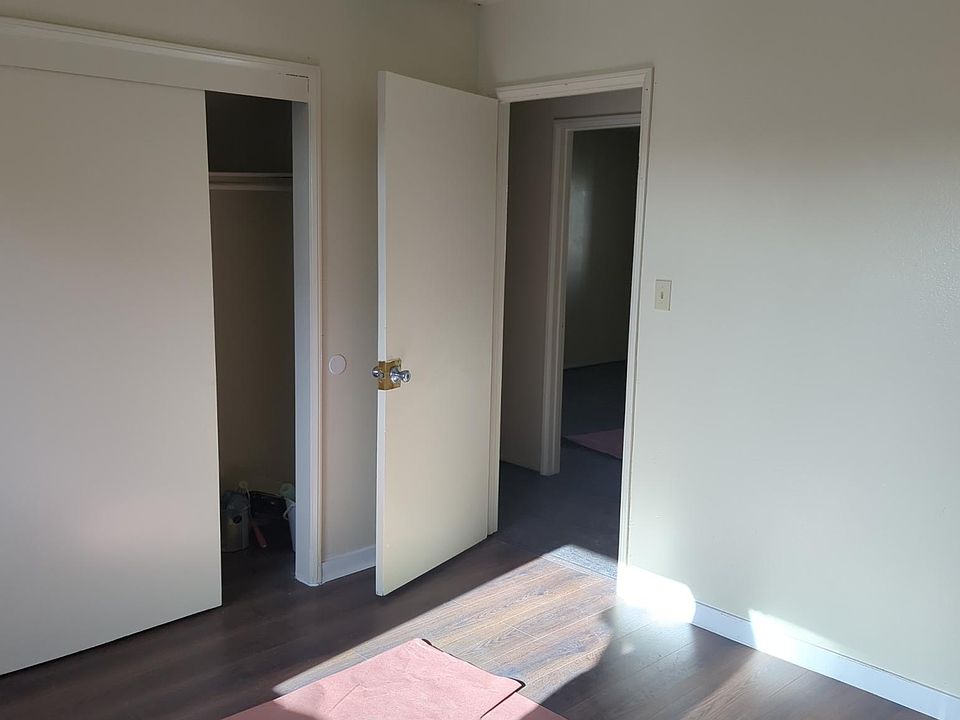 Bed room 1