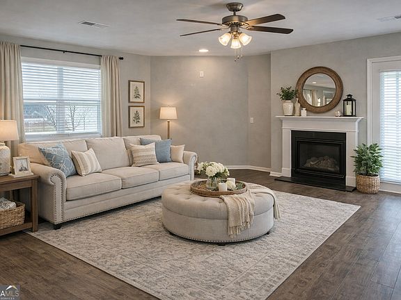 4th image of 31 Poplar Preserve Blvd