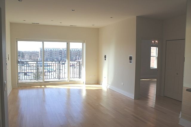 1st image of 5100 W 96th St APT 428