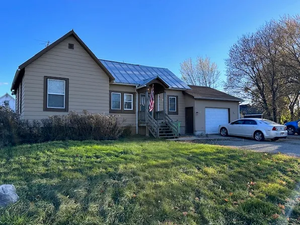 166 Linden Ave, Oconto Falls, WI 54154