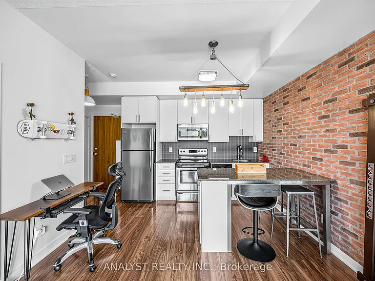 260 Sackville St #504 — Photo 9