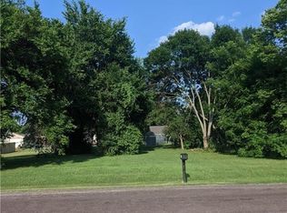731 S Pine St, Ottawa, KS 66067