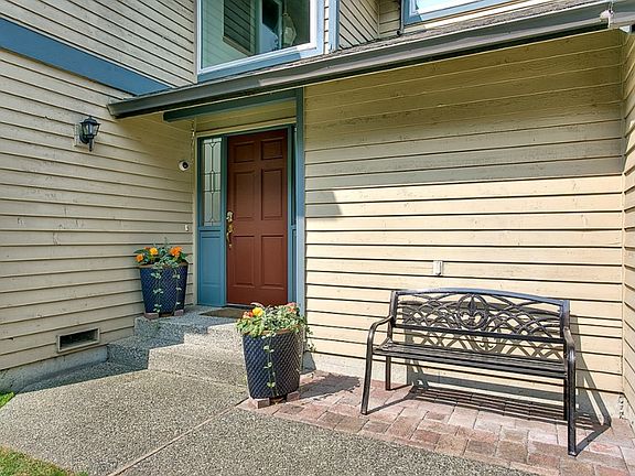 2nd image of 10123 NE 144th Ct