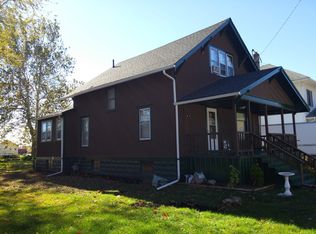 210 W Wall St, Seymour, IA 52590