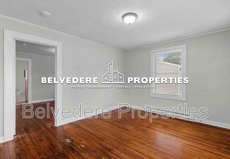 114 Charles Ave #B — Photo 5