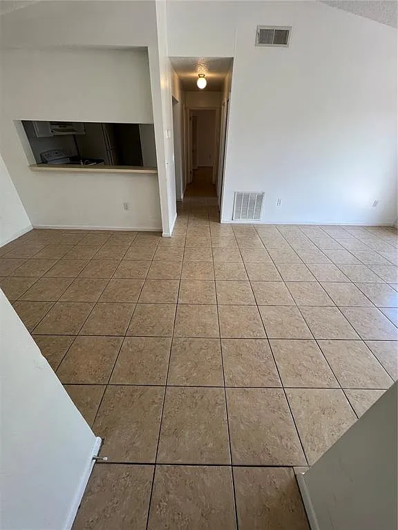 Building Photo - 5226 Via Hacienda Cir #A313
