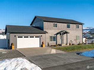 220 Margaux Loop, Malaga, WA 98828