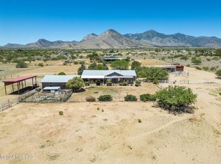 8301 E Rockfort Ranch Rd, Hereford, AZ 85615