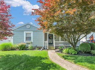 411 Hessel Blvd, Champaign, IL