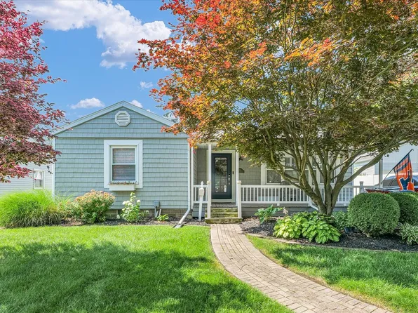 411 Hessel Blvd, Champaign, IL 61820