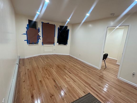 5th image of 1904 Pacific St Floor 2